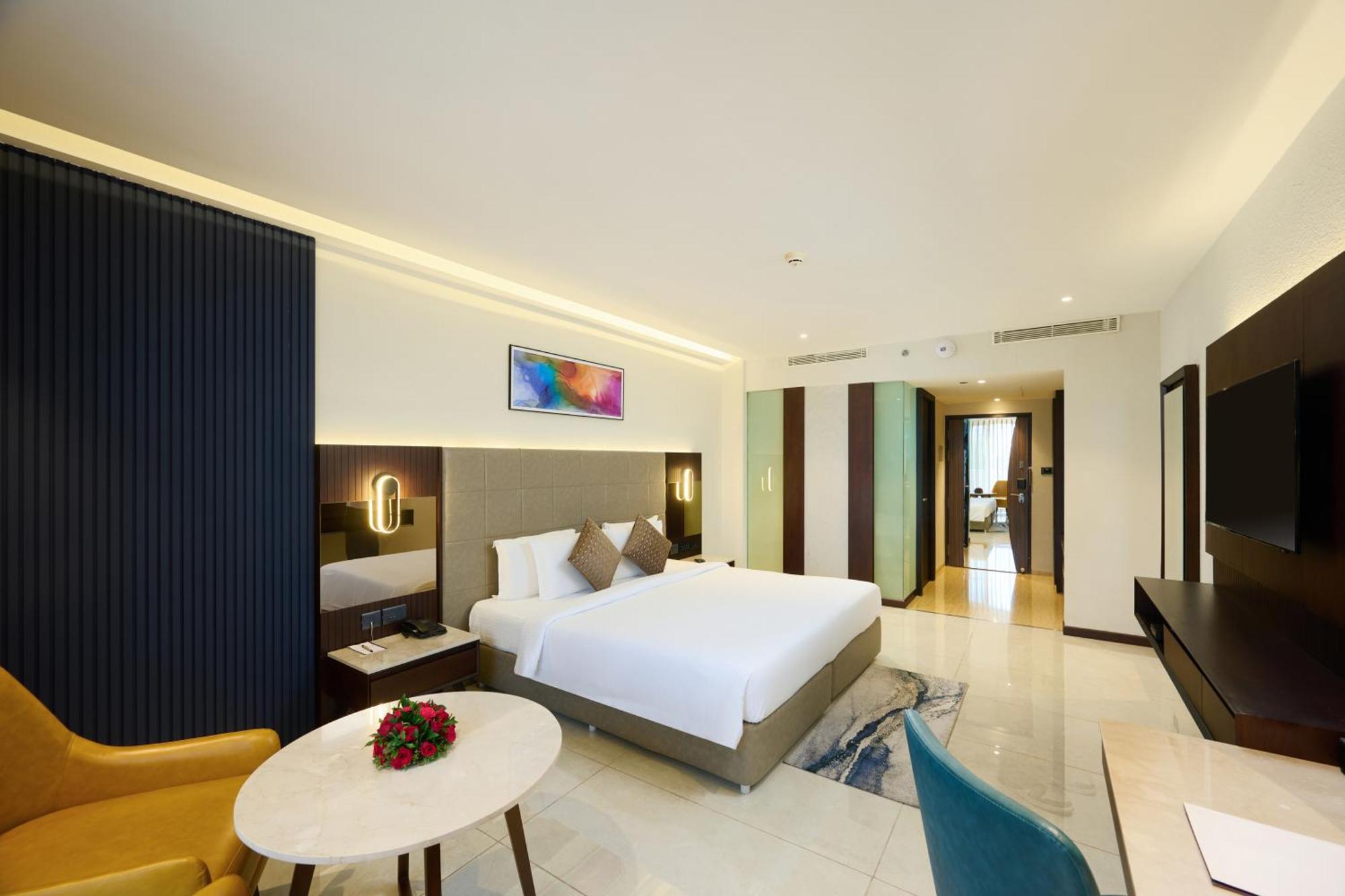 Flora Airport Hotel And Convention Centre Kochi Nedumbassery Exterior foto